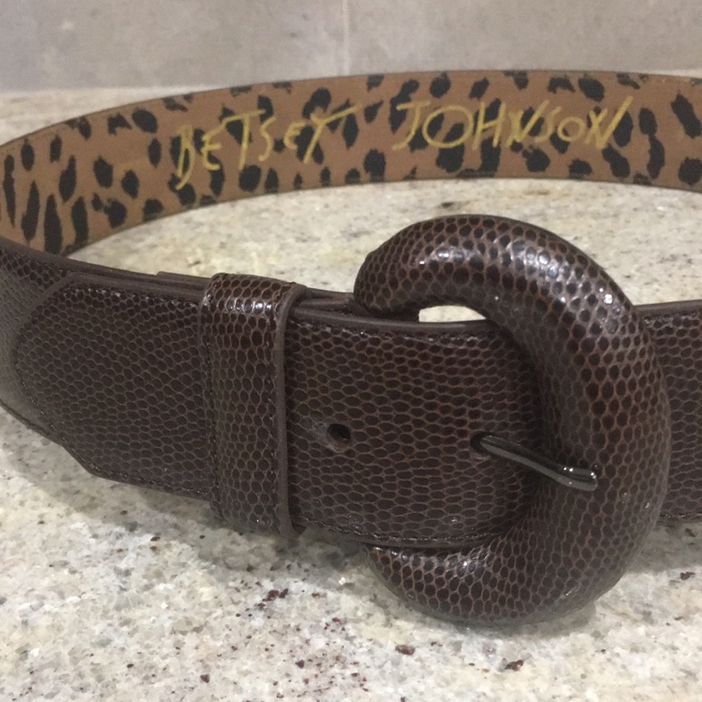 New Betsy Johnson belt size S - Picture 1 of 1